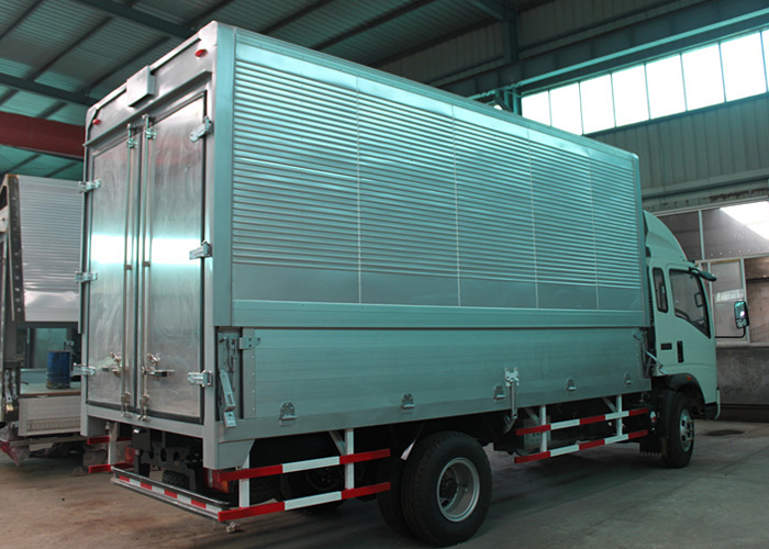 صندوق مفتوح الجناح مع مقاطع جانبية من الألومنيوم والمركب لشحن البضائع الجافة أو صندوق شاحنة الشحن الجاف أو مقطورات الشاحنة